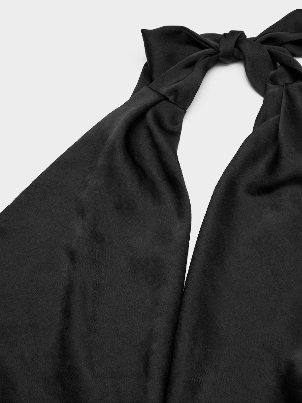 Aritzia Martini Black Silk Backless Self-Tie Halter Drape Top sz M NWT - Picture 6 of 11